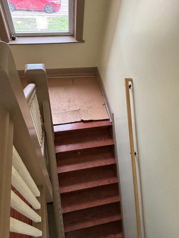 7644 S Cornell Avenue, Chicago, IL 60649