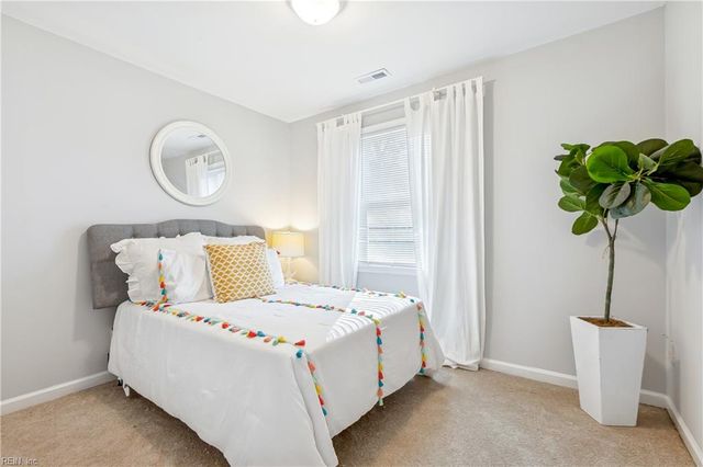 5007 81st ST, Hampton, VA 23605