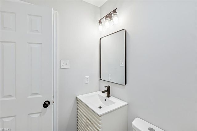 5007 81st ST, Hampton, VA 23605