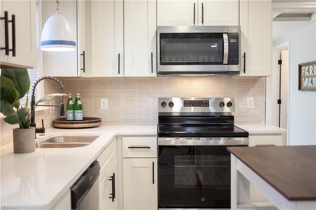 5007 81st ST, Hampton, VA 23605