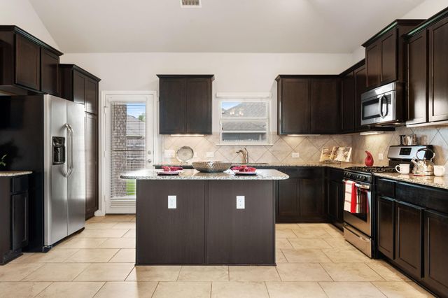 501 Buttermilk LN, Leander, TX 78641