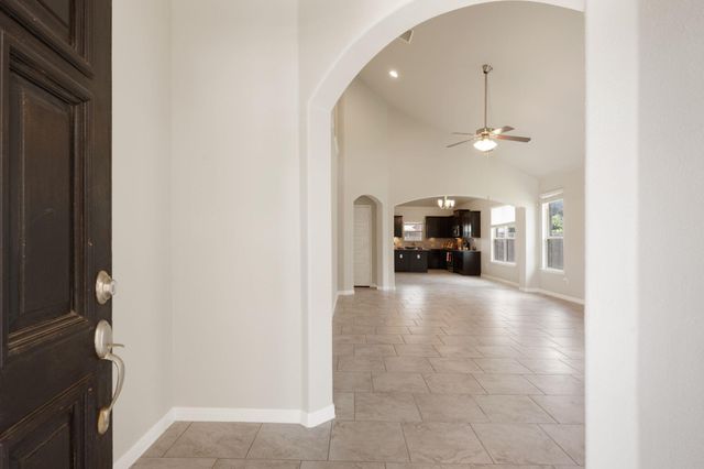 501 Buttermilk LN, Leander, TX 78641
