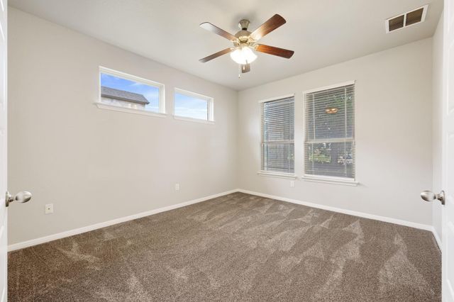 501 Buttermilk LN, Leander, TX 78641