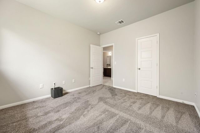 501 Buttermilk LN, Leander, TX 78641