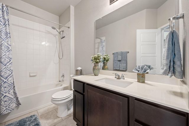 501 Buttermilk LN, Leander, TX 78641