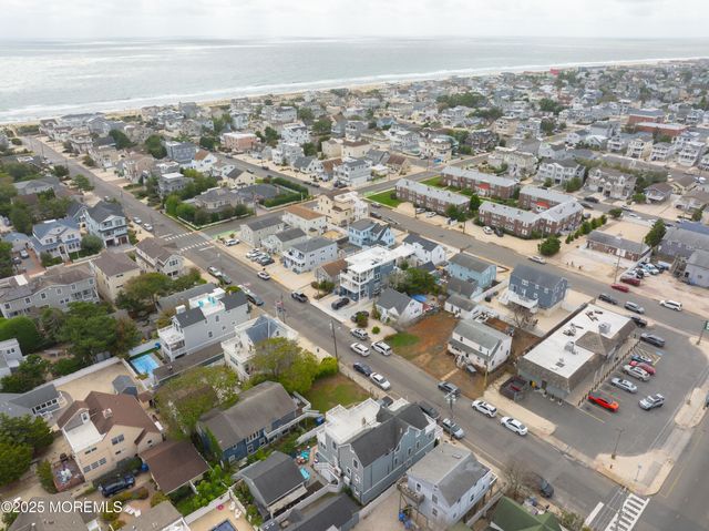 221 11th Street, Beach Haven, NJ 08008