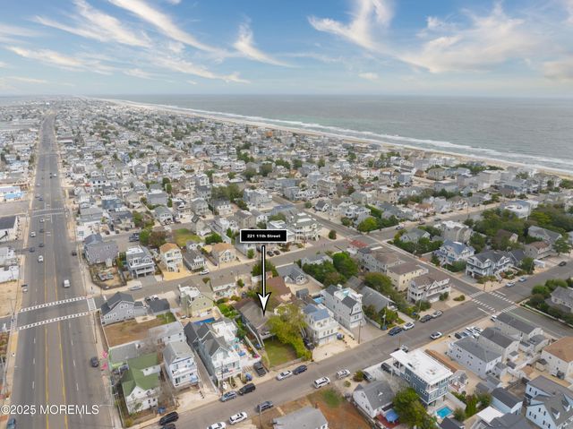 221 11th Street, Beach Haven, NJ 08008