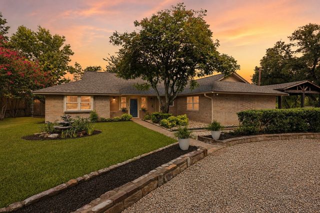 505 Queensway Road, Willow Park, TX 76087