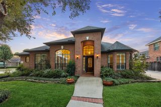 5619 Lake Place Drive, Houston, TX 77041