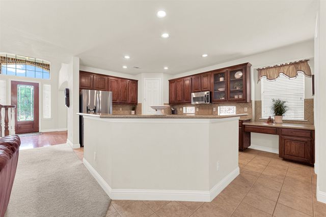 7105 TEAL CREST Drive, Plano, TX 75024