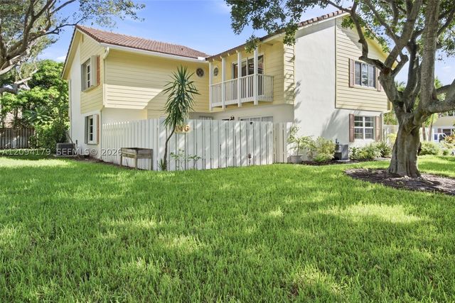 146 Seabreeze Cir, Jupiter, FL 33477