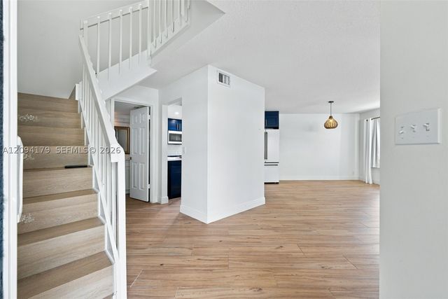 146 Seabreeze Cir, Jupiter, FL 33477