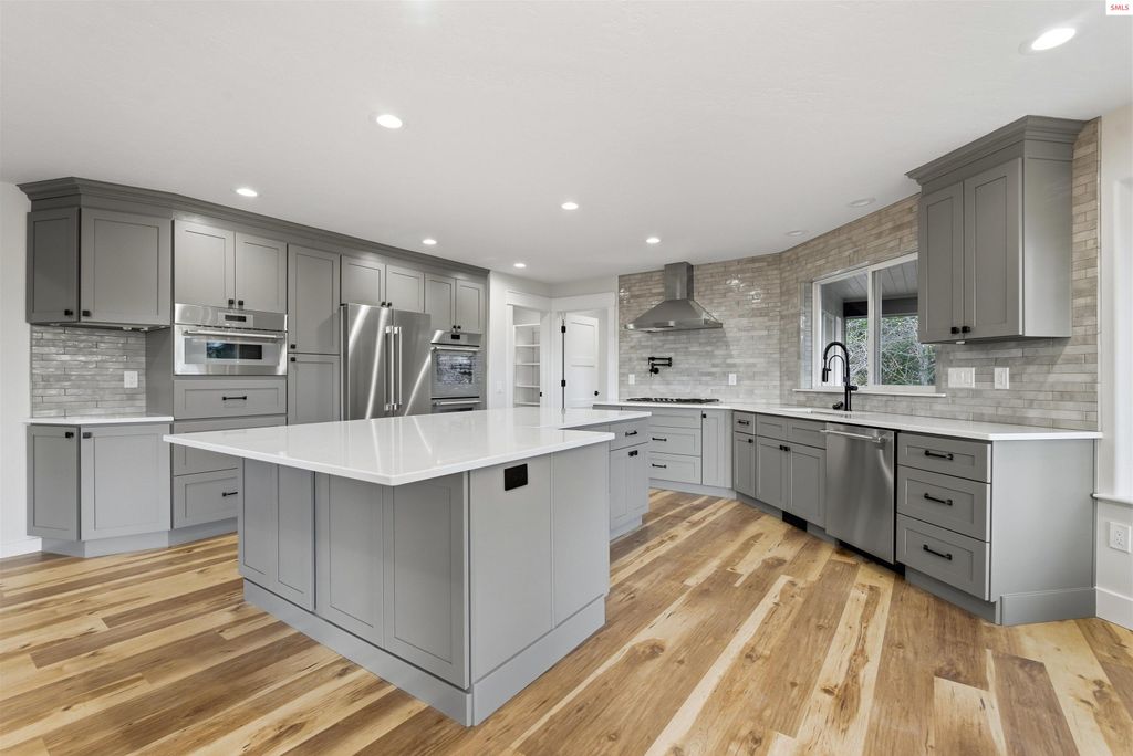 422 Roop Rd, Cocolalla, ID 83813 photo 12