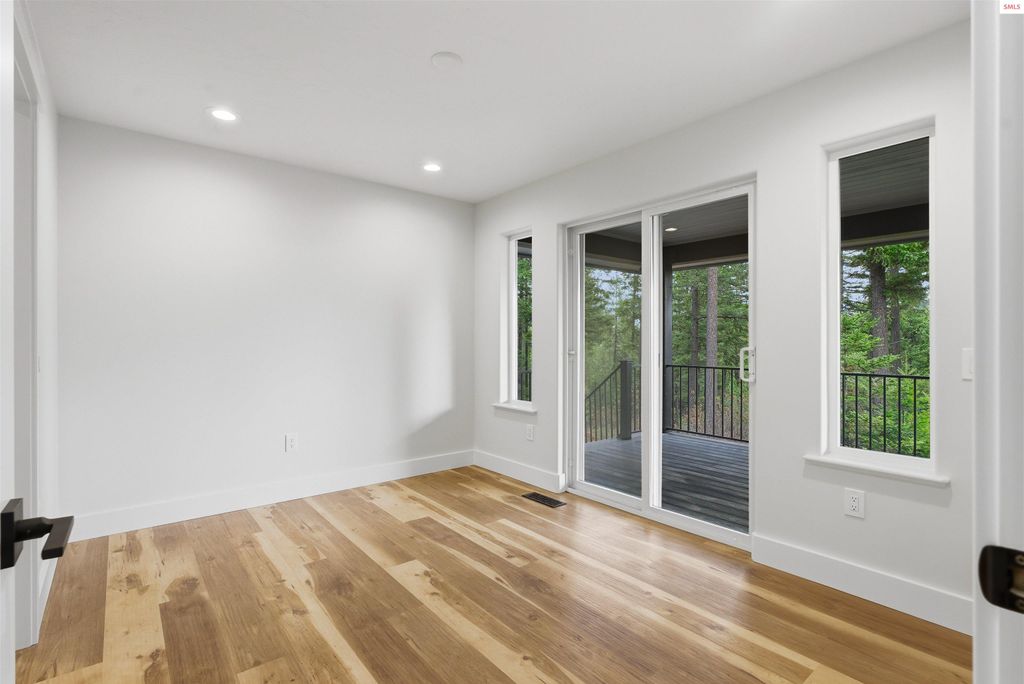 422 Roop Rd, Cocolalla, ID 83813 photo 7