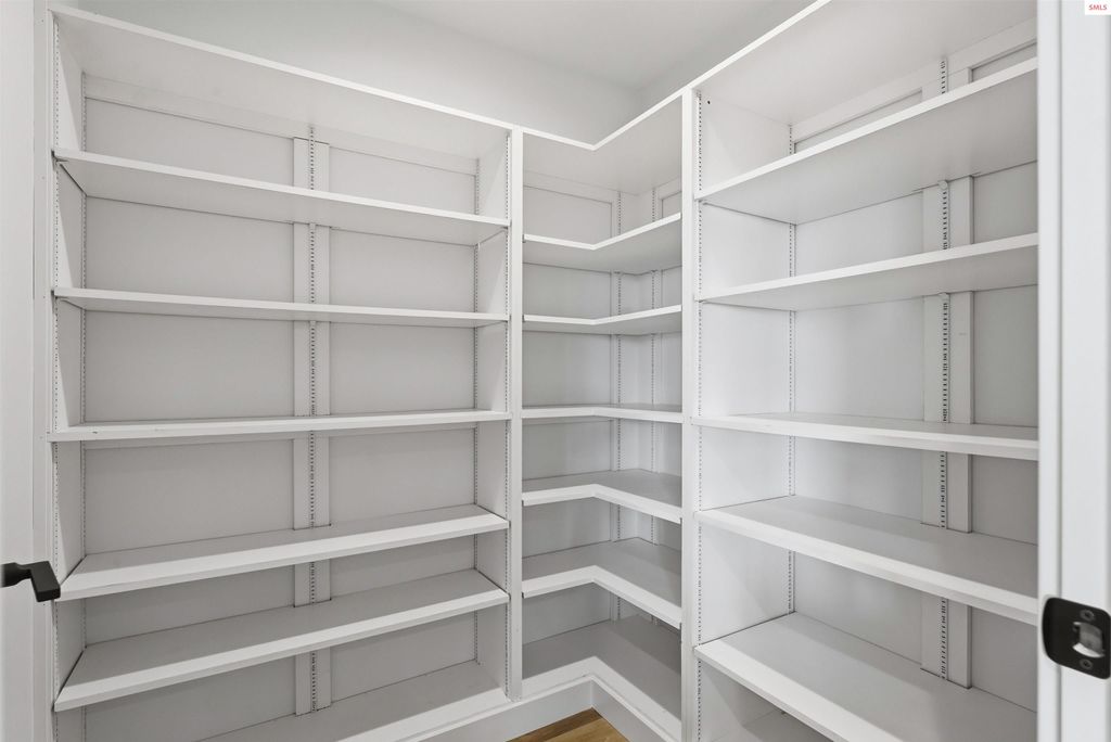 422 Roop Rd, Cocolalla, ID 83813 photo 9