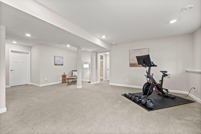 1865 Primrose Lane, Victoria, MN 55386