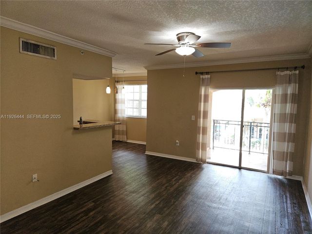 140 SW 117th Ave 4306, Pembroke Pines, FL 33025