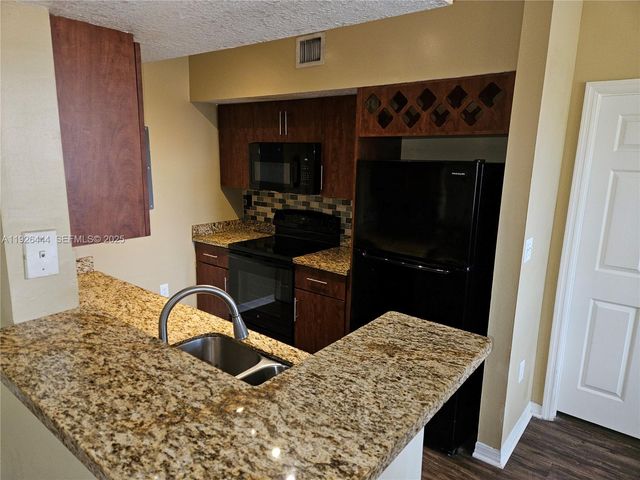 140 SW 117th Ave 4306, Pembroke Pines, FL 33025