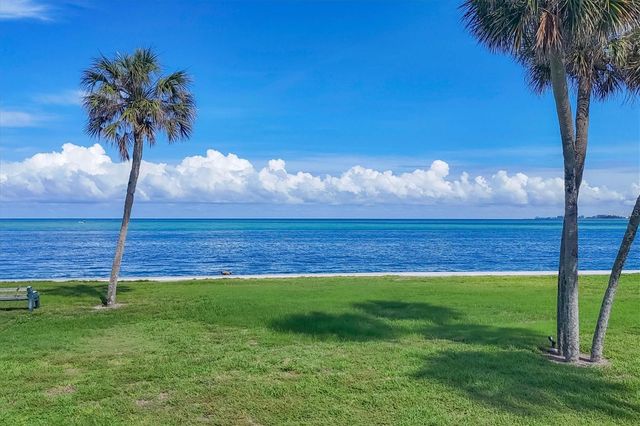 4660 OCEAN BOULEVARD Q2, Sarasota, FL 34242