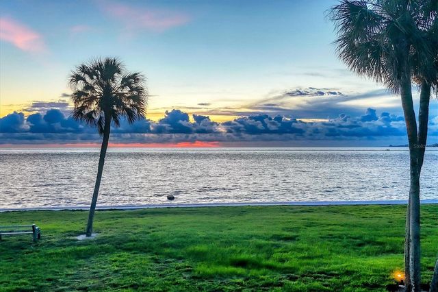 4660 OCEAN BOULEVARD Q2, Sarasota, FL 34242