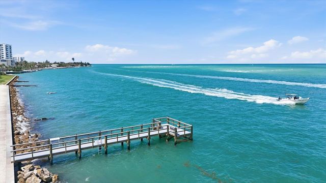 4660 OCEAN BOULEVARD Q2, Sarasota, FL 34242