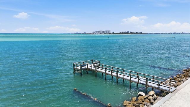 4660 OCEAN BOULEVARD Q2, Sarasota, FL 34242