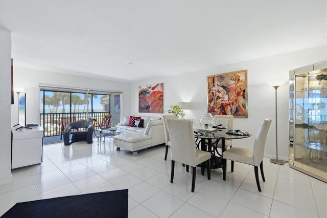 4660 OCEAN BOULEVARD Q2, Sarasota, FL 34242