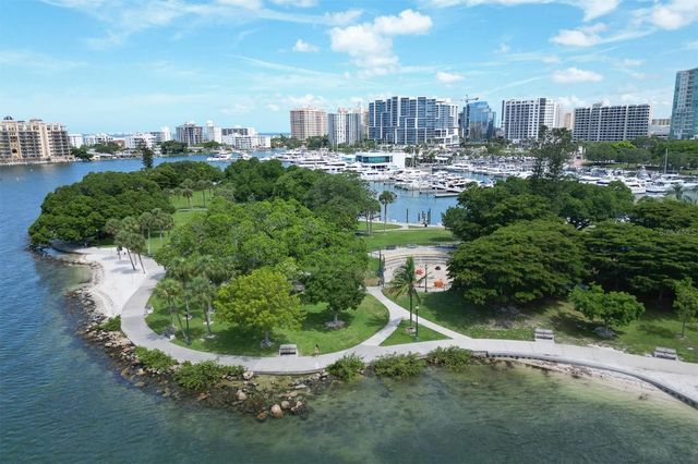 4660 OCEAN BOULEVARD Q2, Sarasota, FL 34242