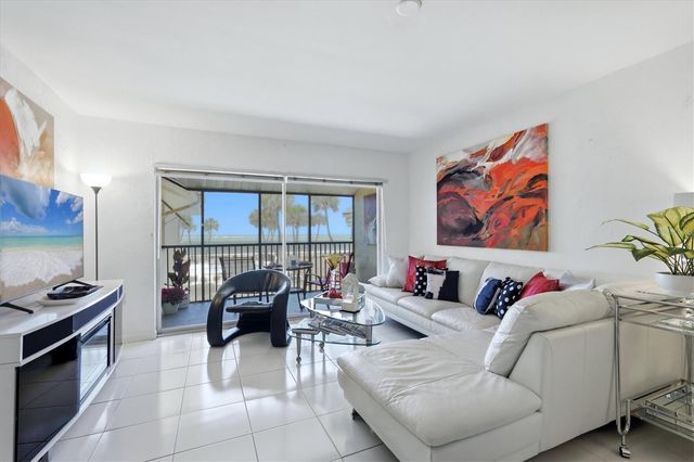 4660 OCEAN BOULEVARD Q2, Sarasota, FL 34242