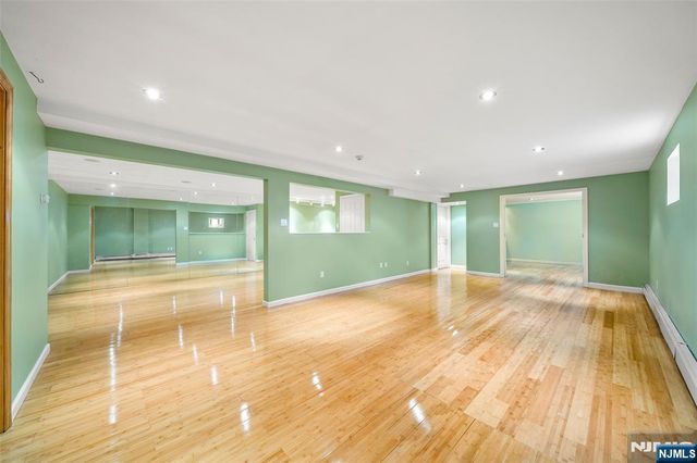 220 Concord Drive, Paramus, NJ 07652