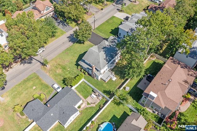 220 Concord Drive, Paramus, NJ 07652