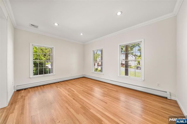220 Concord Drive, Paramus, NJ 07652