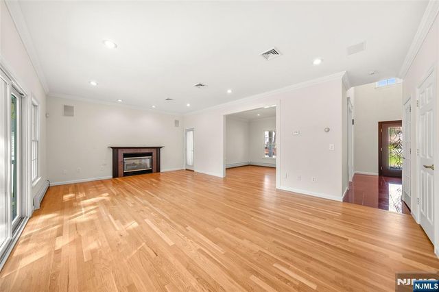 220 Concord Drive, Paramus, NJ 07652