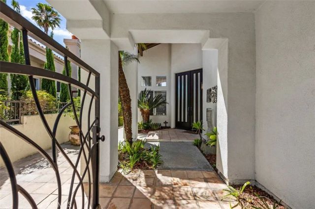 21 Agia, Laguna Niguel, CA 92677