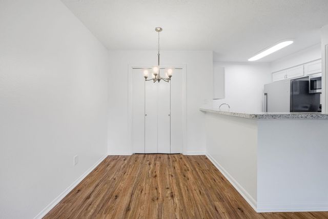 3224 Timmons Lane 128, Houston, TX 77027