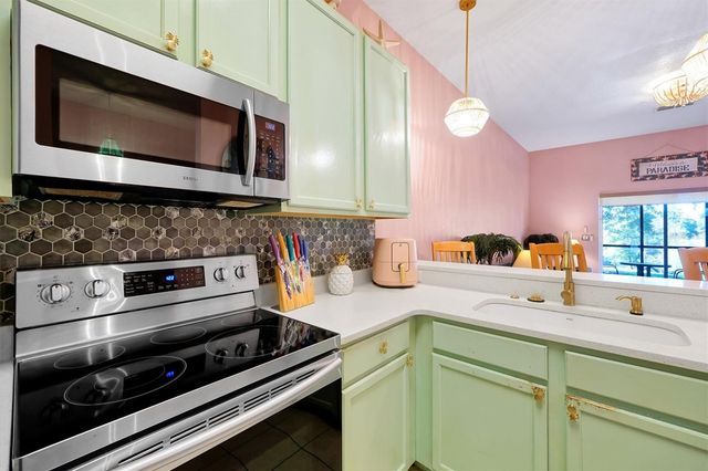 1004 GRAN BAHAMA BOULEVARD 1004, Davenport, FL 33897