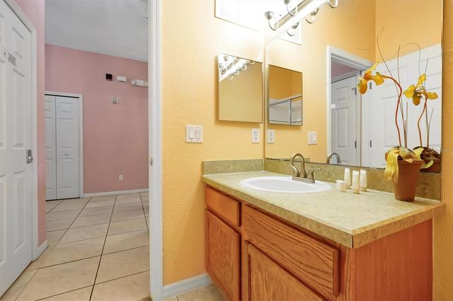 1004 GRAN BAHAMA BOULEVARD 1004, Davenport, FL 33897