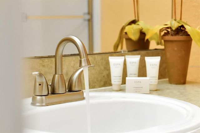 1004 GRAN BAHAMA BOULEVARD 1004, Davenport, FL 33897