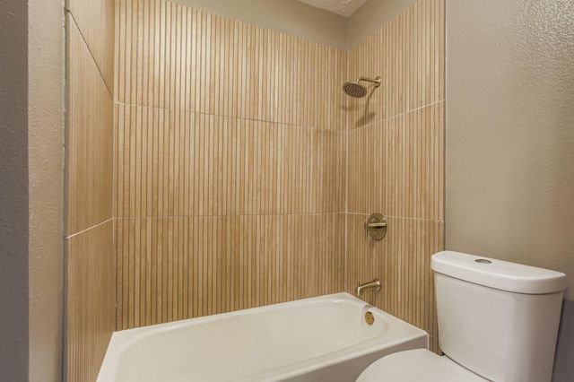 800 Country Place Drive 408, Houston, TX 77079