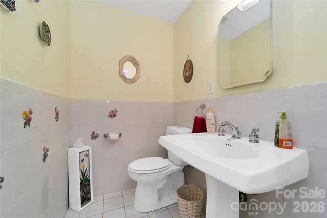 229 Hubbard Hollow Road, Rosman, NC 28772