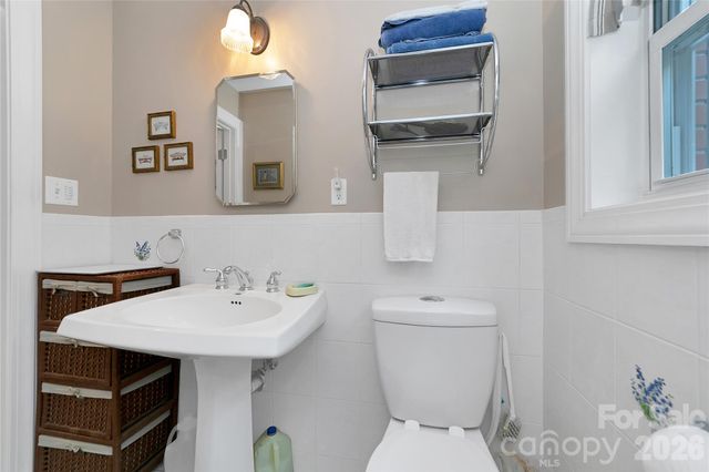 229 Hubbard Hollow Road, Rosman, NC 28772