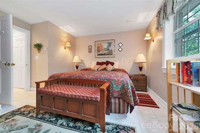 229 Hubbard Hollow Road, Rosman, NC 28772
