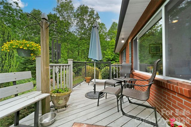 229 Hubbard Hollow Road, Rosman, NC 28772