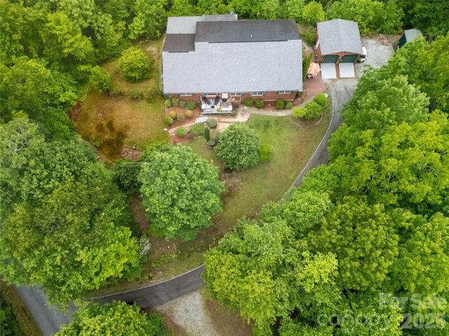 229 Hubbard Hollow Road, Rosman, NC 28772