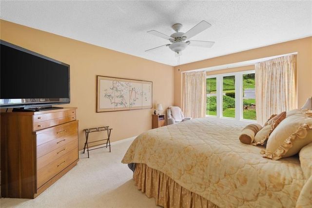 3436 Laurelwood NE Court, Roswell, GA 30075
