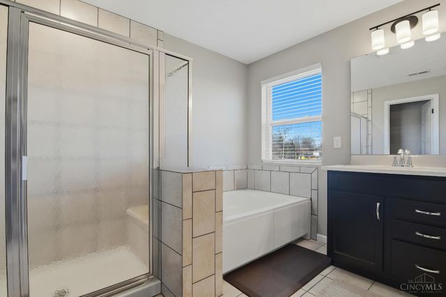 8156 Moonstone Drive, West Chester, OH 45241