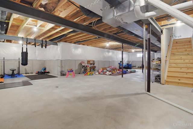 8156 Moonstone Drive, West Chester, OH 45241