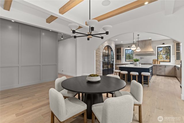 10789 SE 10th Street, Bellevue, WA 98004