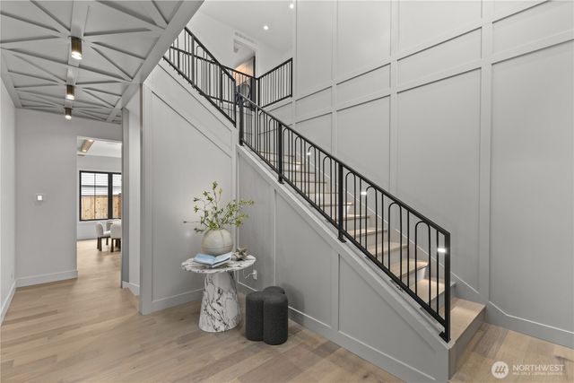 10789 SE 10th Street, Bellevue, WA 98004