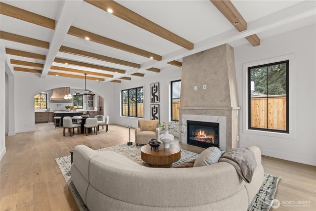 10789 SE 10th Street, Bellevue, WA 98004